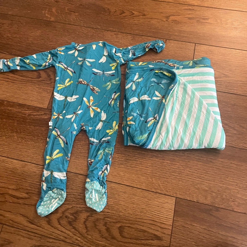 Posh Peanut Teal Dragonfly Print Bamboo Baby Footie and swaddle 0-3 months - Picture 2 of 9